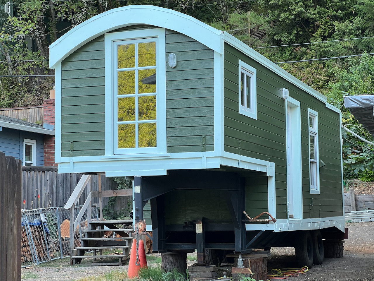 The Amber Coach - 0 bed, 1 bath, 196 sqft in Guerneville, California
